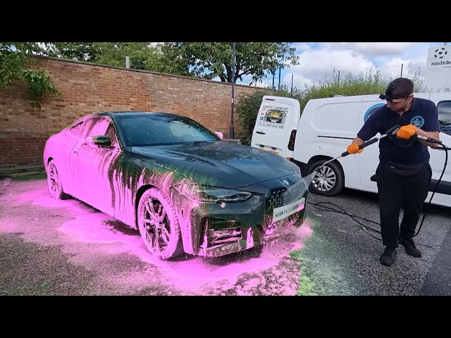 Here's How Professionals DEEP CLEAN Cars
